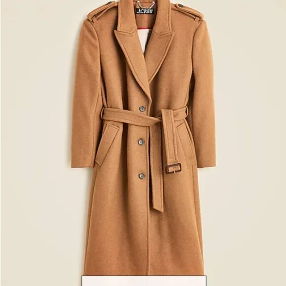 Elegant Tan Women's Coat - Picture 2 of 3